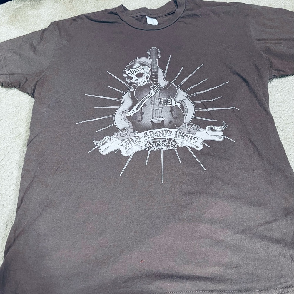 Mens brown t shirt no label size large